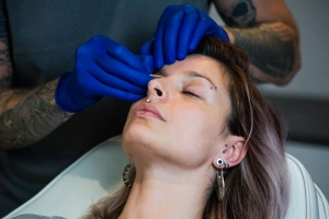 Formation Piercing : Se former pour devenir un(e) expert(e)